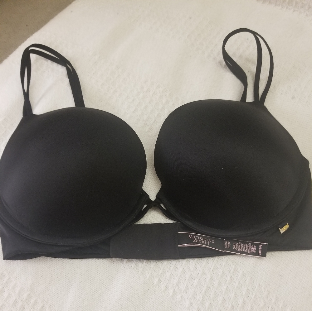 SOLD! Victoria's Secret Bra 34D